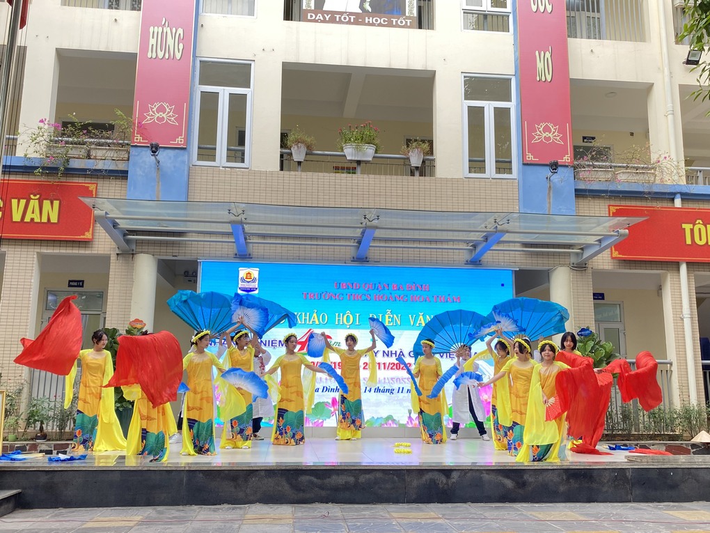 Năng lực nghệ thuật đến từ sơ khảo Hội diễn văn nghệ chào mừng 40 năm ngày nhà giáo Việt Nam 20.11 của học sinh trường THCS Hoàng Hoa Thám
