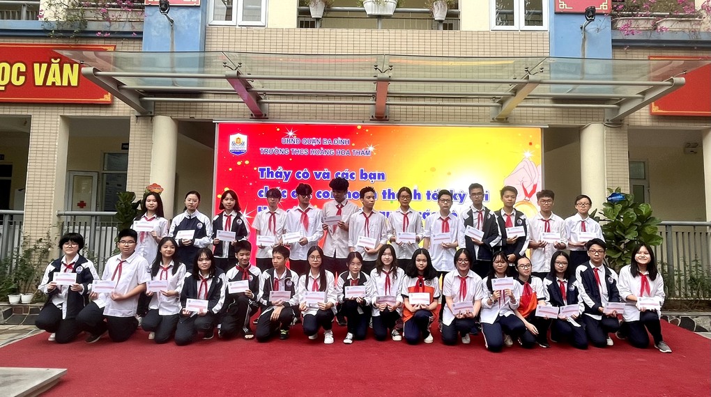 Kết quả của Đội tuyển thi học sinh giỏi các môn văn hoá và khoa học cấp Quận lớp 9 của học sinh trường THCS Hoàng Hoang Thám