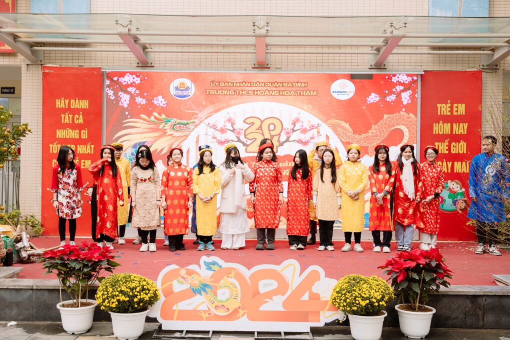 Hội vui Chào Xuân Giáp Thìn với chủ đề “Bánh chưng xanh – Tết an lành” năm 2024 của học sinh trường THCS Hoàng Hoa Thám